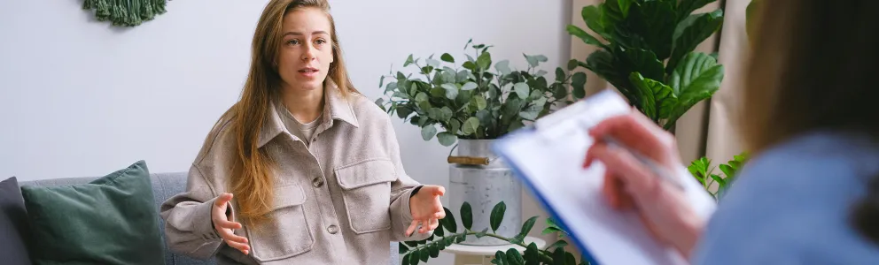 Frau in Beratungssituation