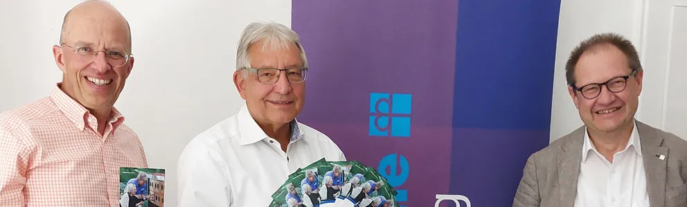 Überreichung Urkunde Theresia-Baumann-Stiftung