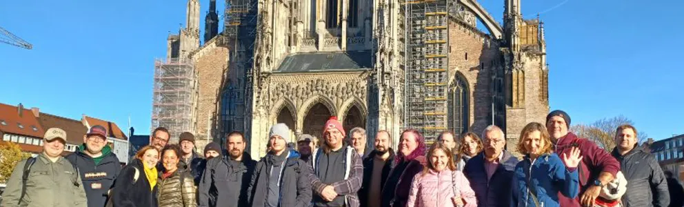 Gruppenfoto vor dem Ulmer Münster